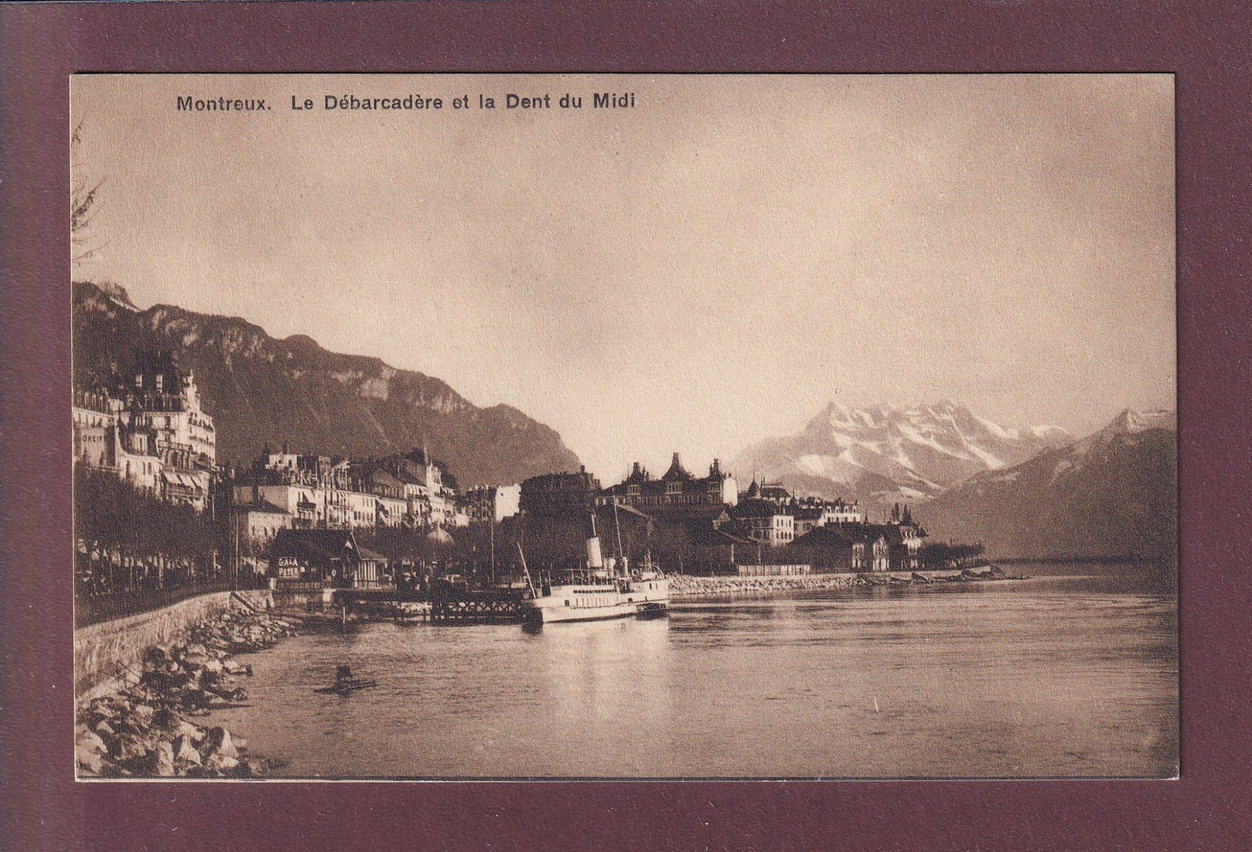Cartoline postali: MONTREUX - Bateau CGN – Usato da Pully venduto da nicecards