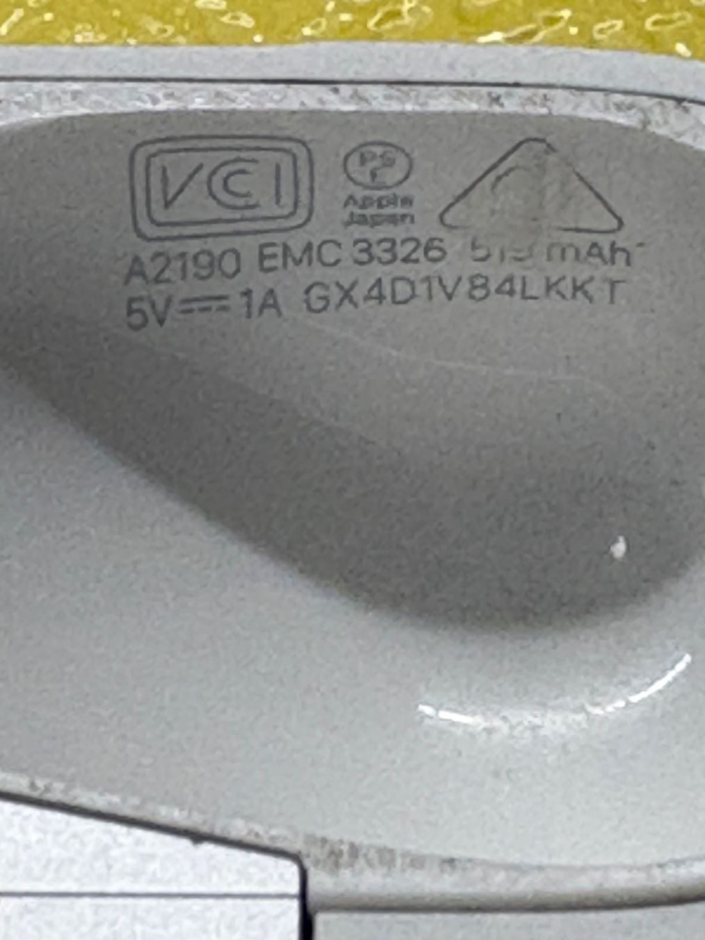 Apple Cuffie: Apple AirPods Pro 1 charging case (A2190). – Usato da Lausanne venduto da Zorrus77 5