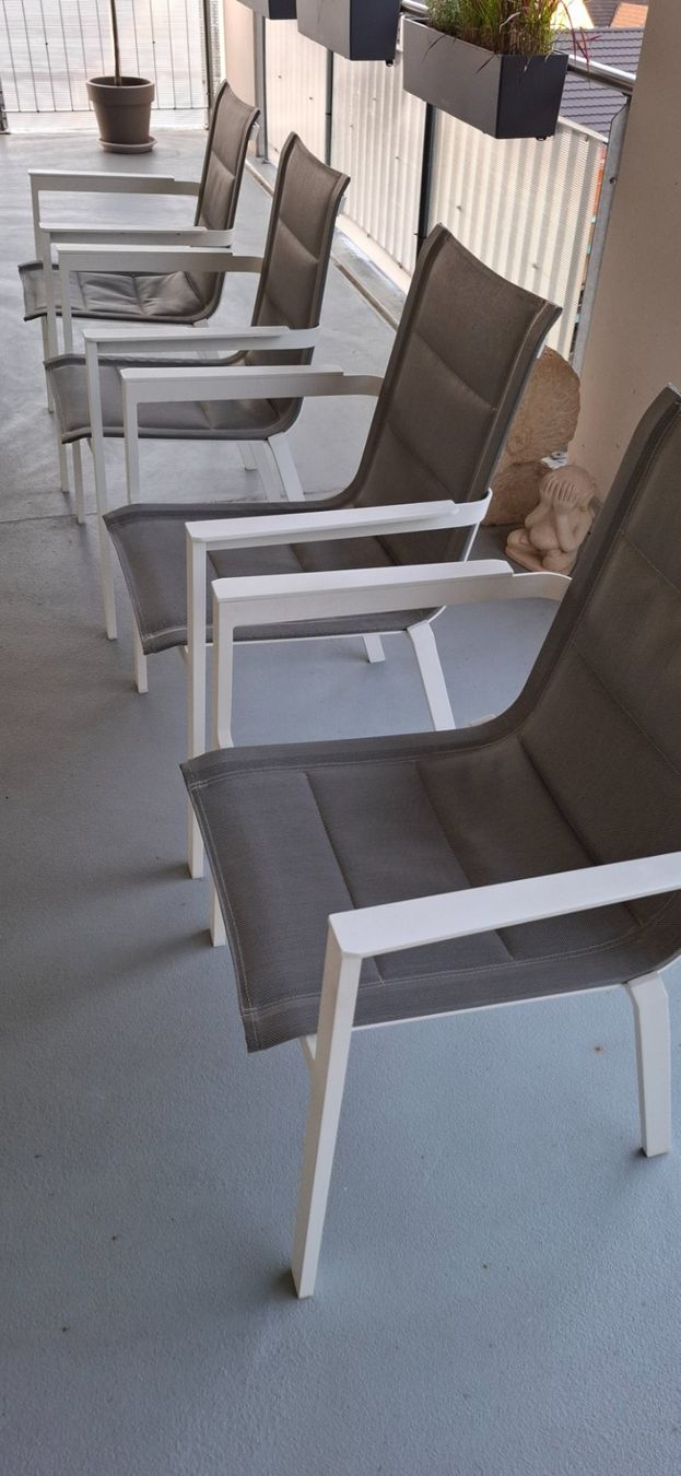 Chaises: 4 Gartenstühle – D'occasion à Rebstein par MartinRT