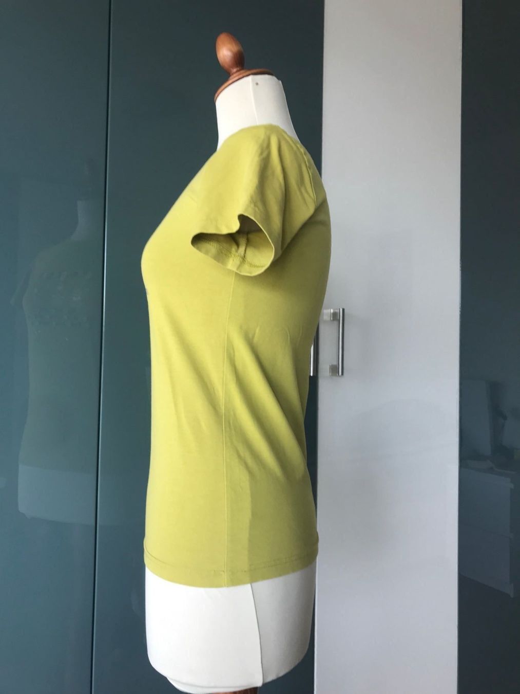 Mango T-shirt: Mango T-shirt 36S – Usato da Duebendorf venduto da Alexandertreyer 1