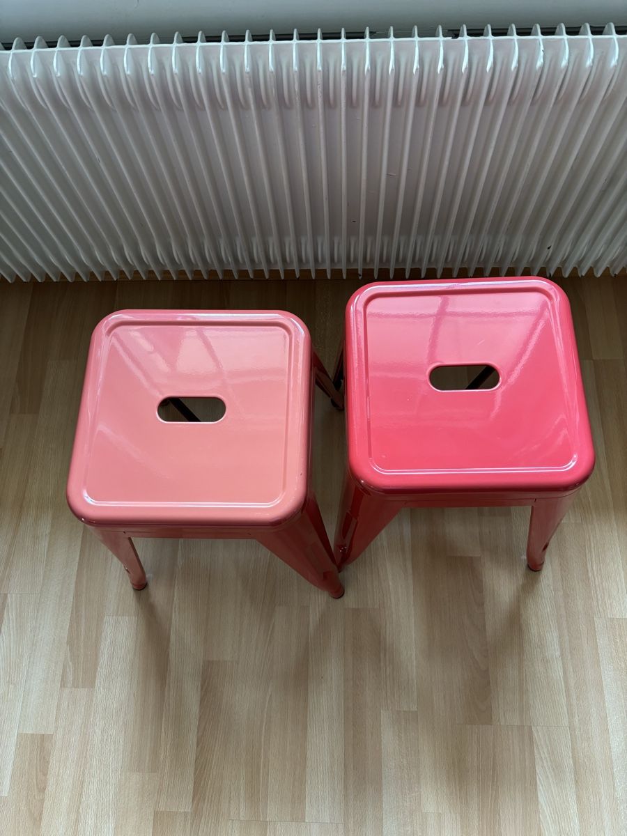 Hocker: 2 Metallhocker rot – Gebraucht aus Bern von wisemagpie 7