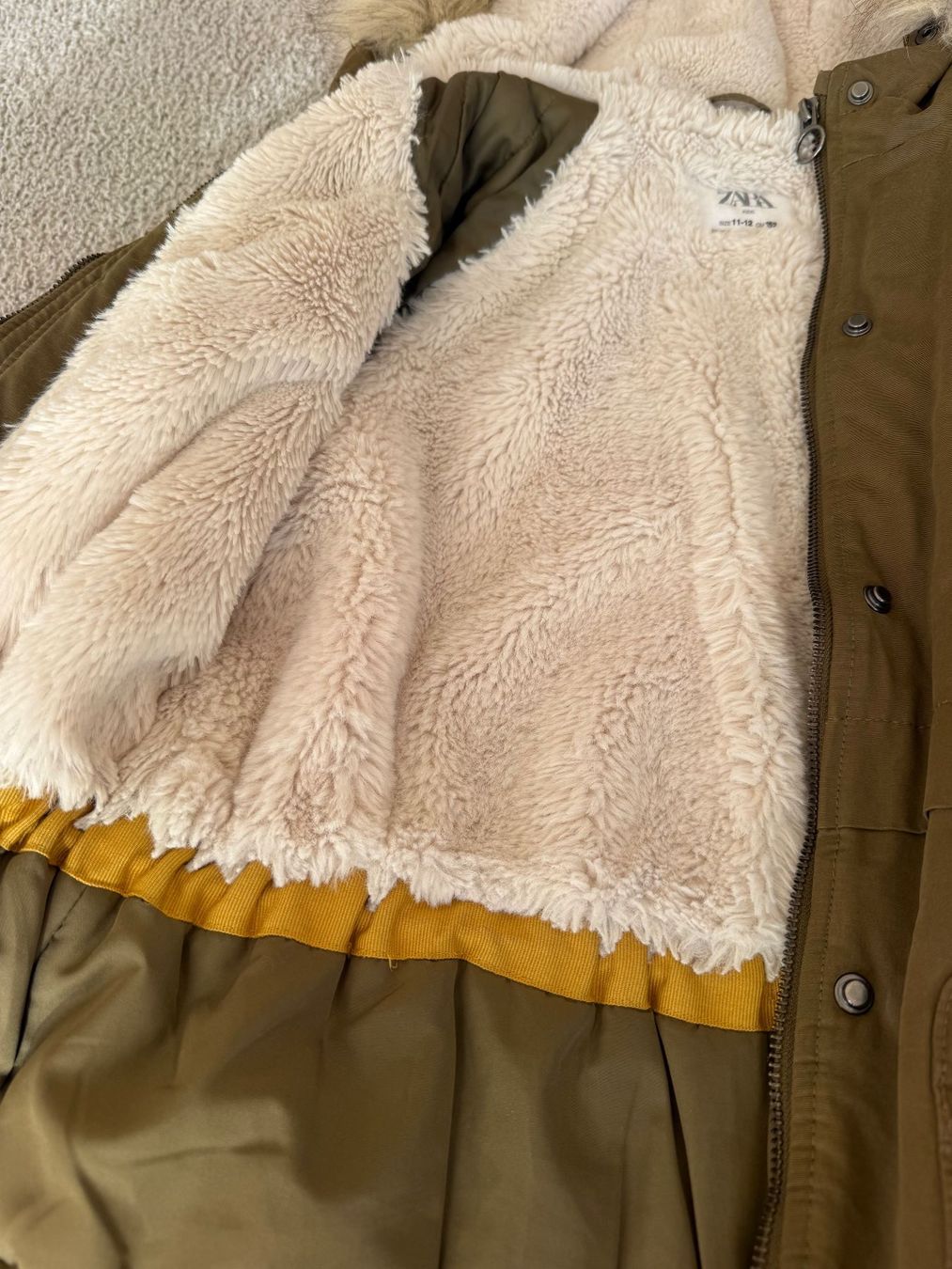 Zara Giacche & Cappotti: Winterjacke Zara Gr. 152, dunkles braungrün – Usato da Rapperswil SG venduto da cw30042006 1