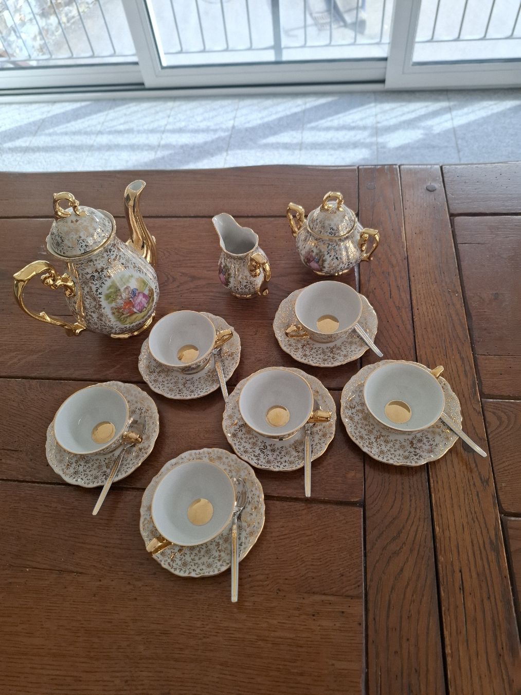 Set di piatti: Moccaservice – Usato da Basel venduto da rut_xd55