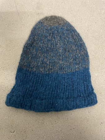 Warme Winter Mütze, gestrickt, Blau/Grau, Merinowolle