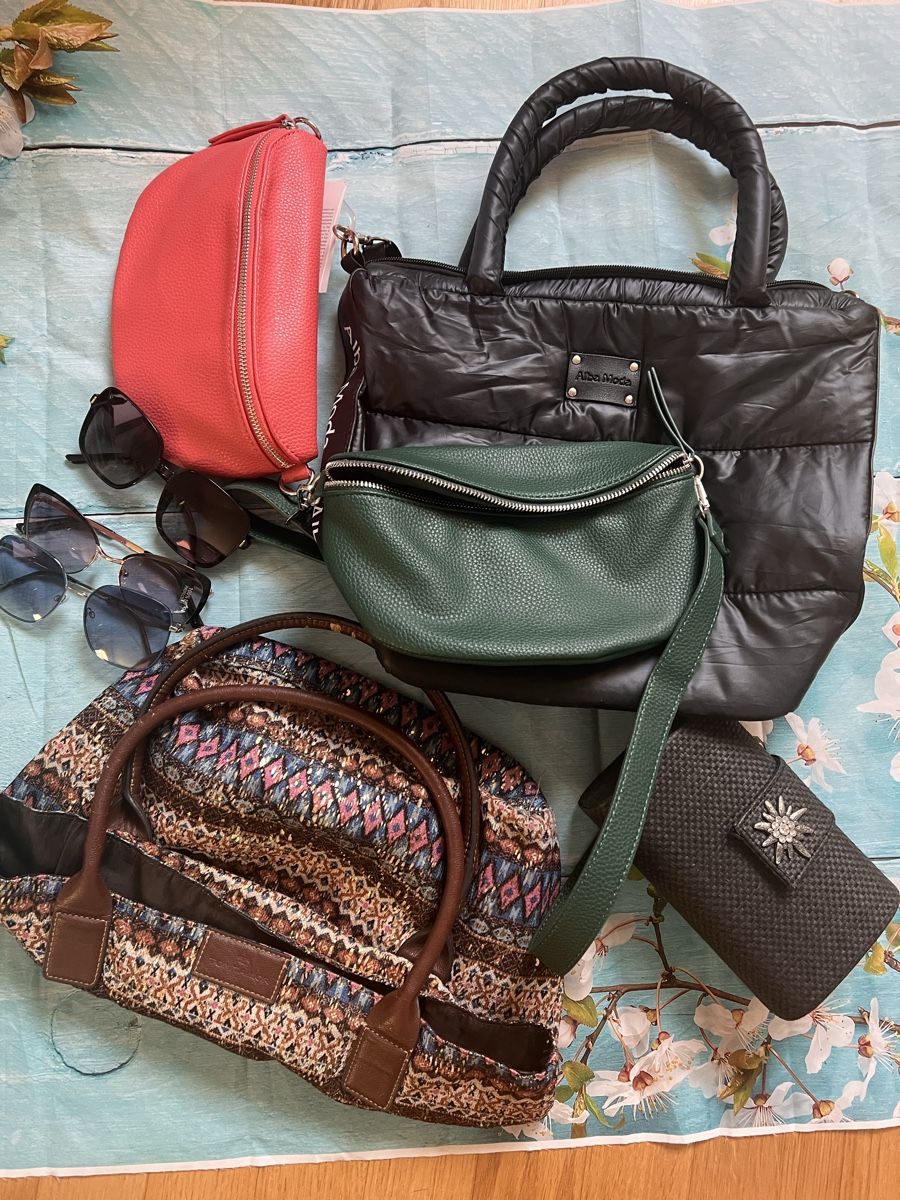 Taschen für Damen: Accessoires – Gebraucht aus Laupersdorf von Cloludi