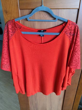 H&M T-shirt mit Spitze rot-orange, Gr. S