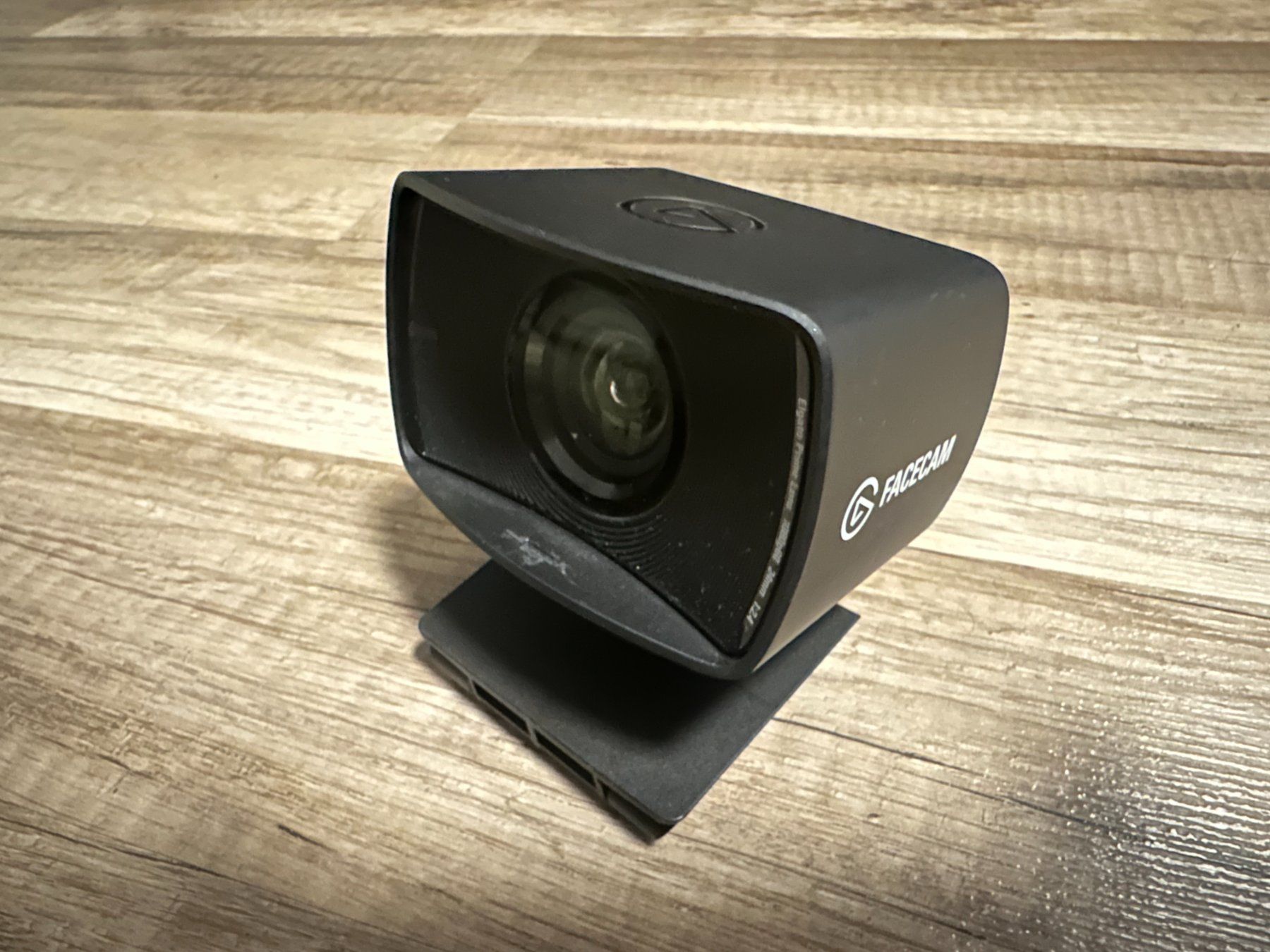 Elgato Webcams: Elgato Facecam Webcam Full HD – Gebraucht aus Menziken von DerFloh