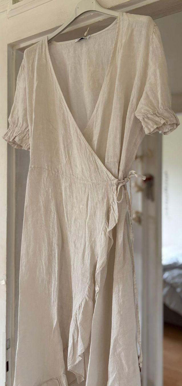 Robes: ROBE EN LIN! M – Neuf avec emballage d'origine à Locarno par NicoNion 1