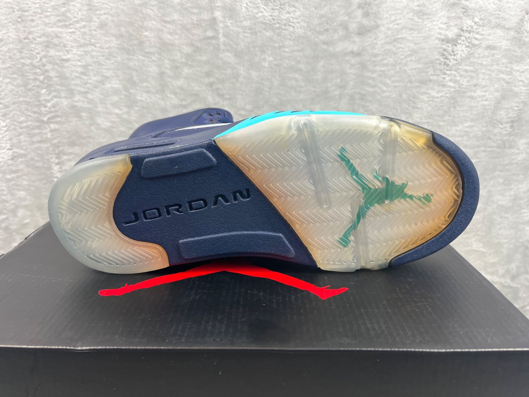 Jordan Scarpe da uomo: Jordan 5 retro 'Pre-Grape' 2015 – Nuovo e nell'imballaggio originale da Niederlenz venduto da dom_r6rz 1