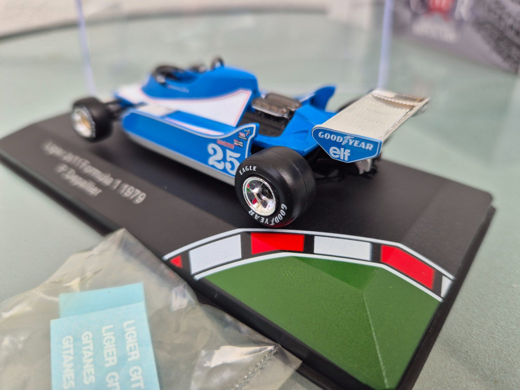Modellautos: Ligier JS11  Patrick Depailler.CMR 1:43 – Neu und originalverpackt aus Oberbuchsiten von laffite54 4