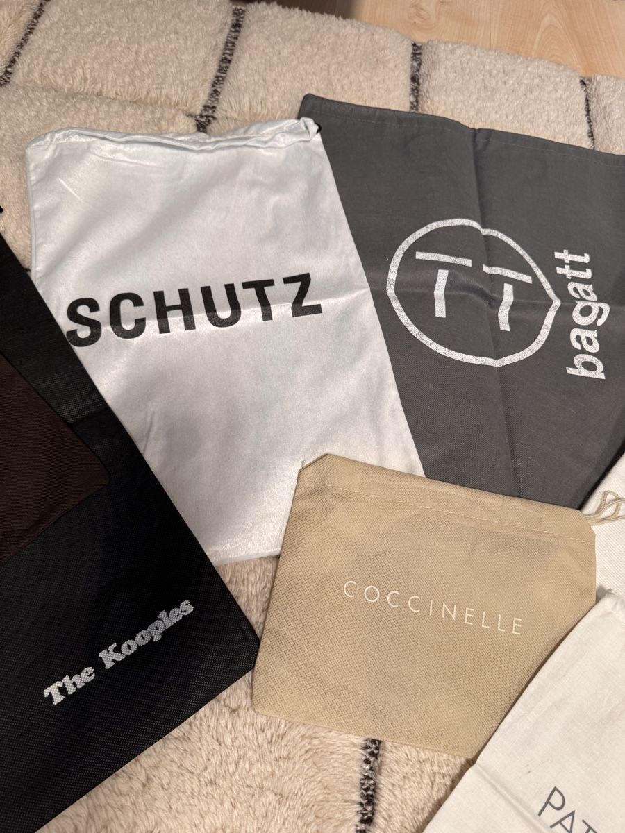 Gucci Borse da donna: Diverse Staubbeutel-Sammlung: Prada, Gucci, Tod's u.v.m. – Nuovo (secondo la descrizione) da Wilderswil venduto da Renaissance1 2