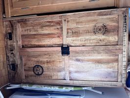 Kleiderschrank