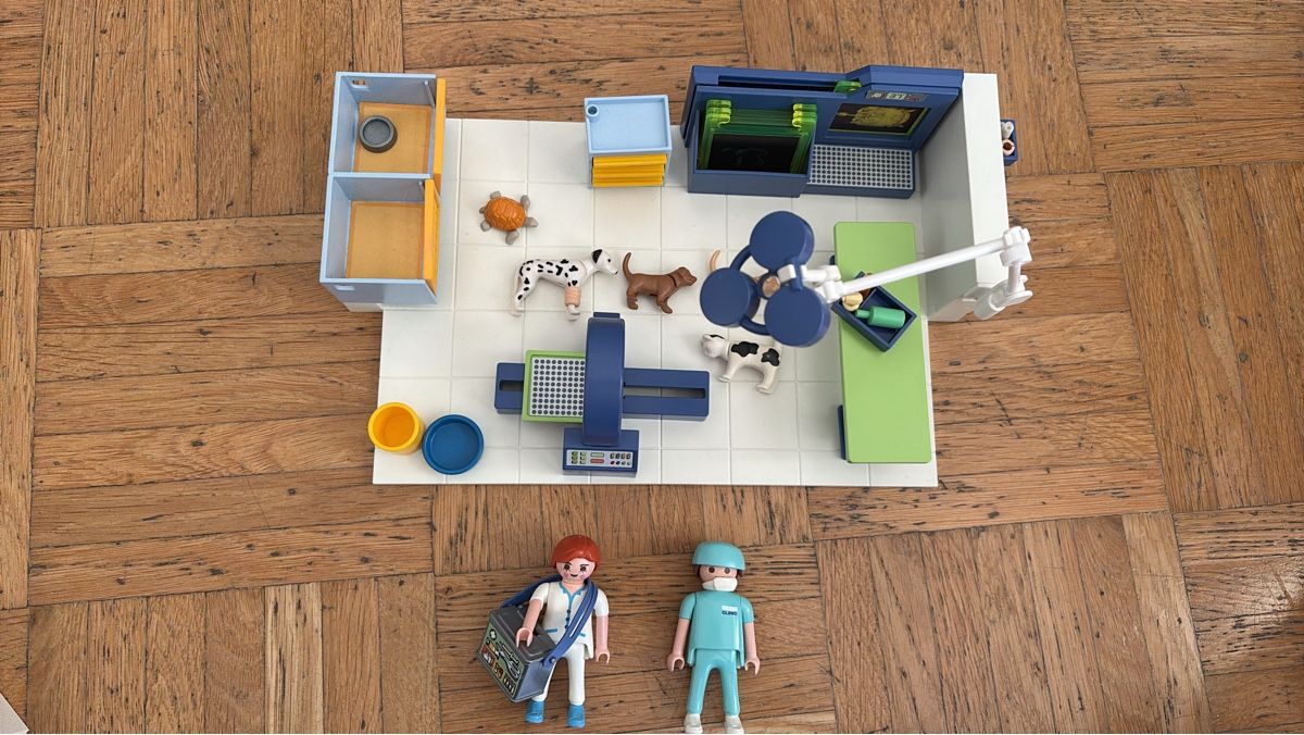 Playmobil Spielzeuge: Spielzeug-Tierarztpraxis von Playmobil – Gebraucht aus Bremgarten b. Bern von shana3047