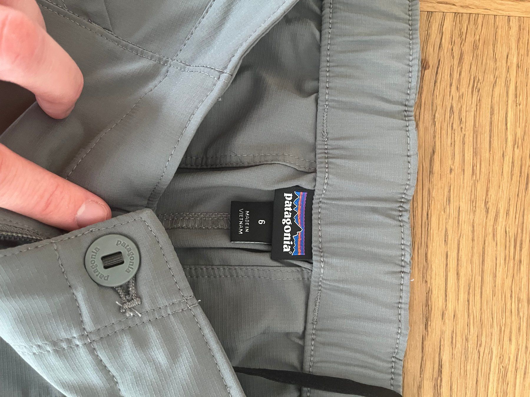 Patagonia Pantaloni: Patagonia Wanderhose grau – Usato da Zürich venduto da samatu 1