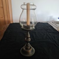 Kerzenständer mit Windschutz