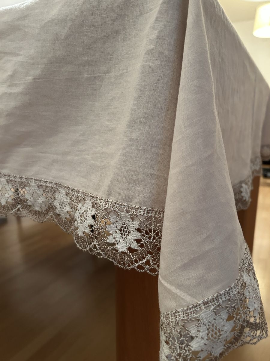 Altra biancheria da tavola: Tischdecke Beige mit Spitze, Baumwolle mit Leinenoptik – Usato da Zürich venduto da keinweiss 2