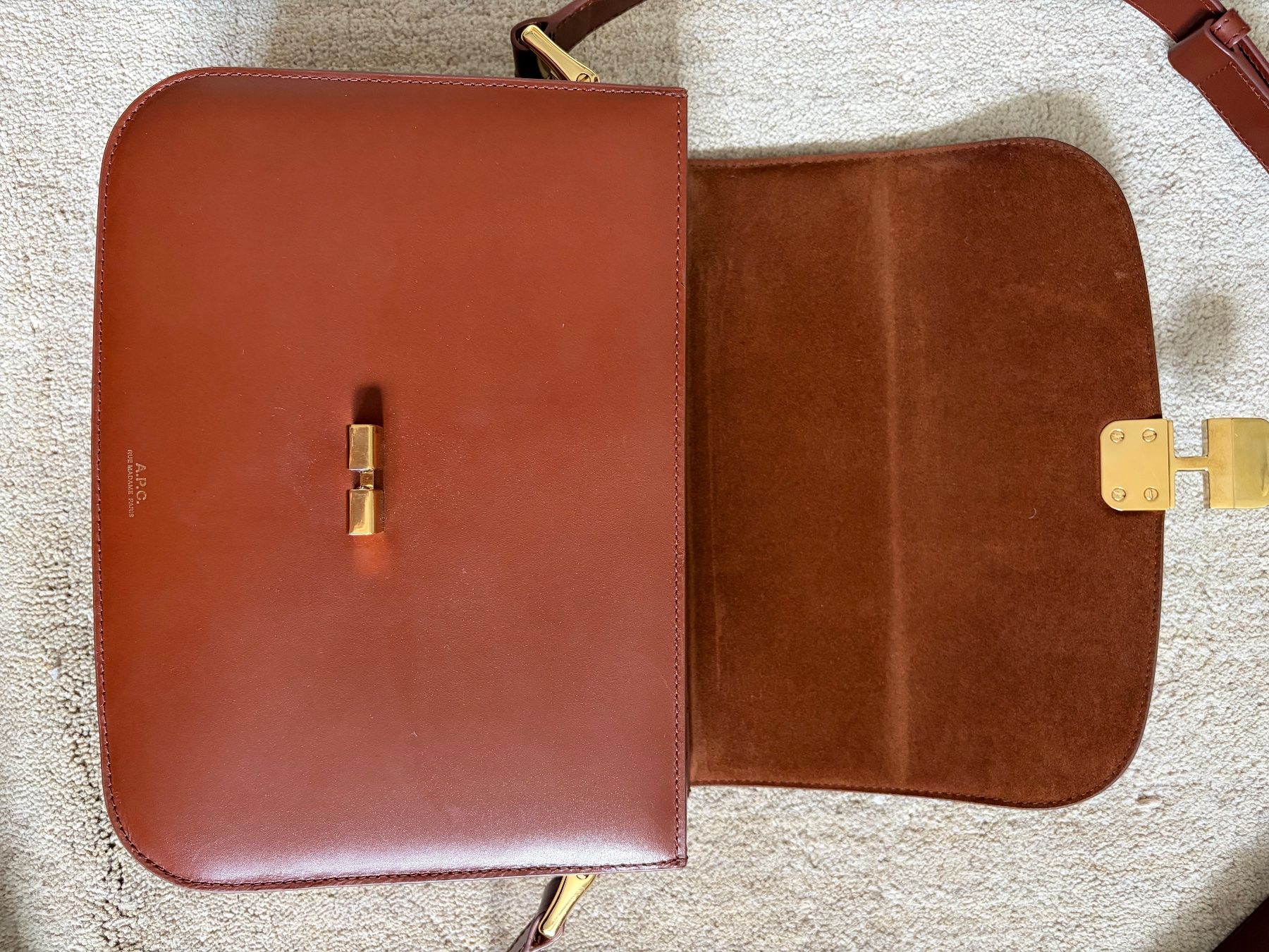 Apc Borse da donna: A.P.C. Grace Maxi Bag – Usato da Zürich venduto da chat_noir 5