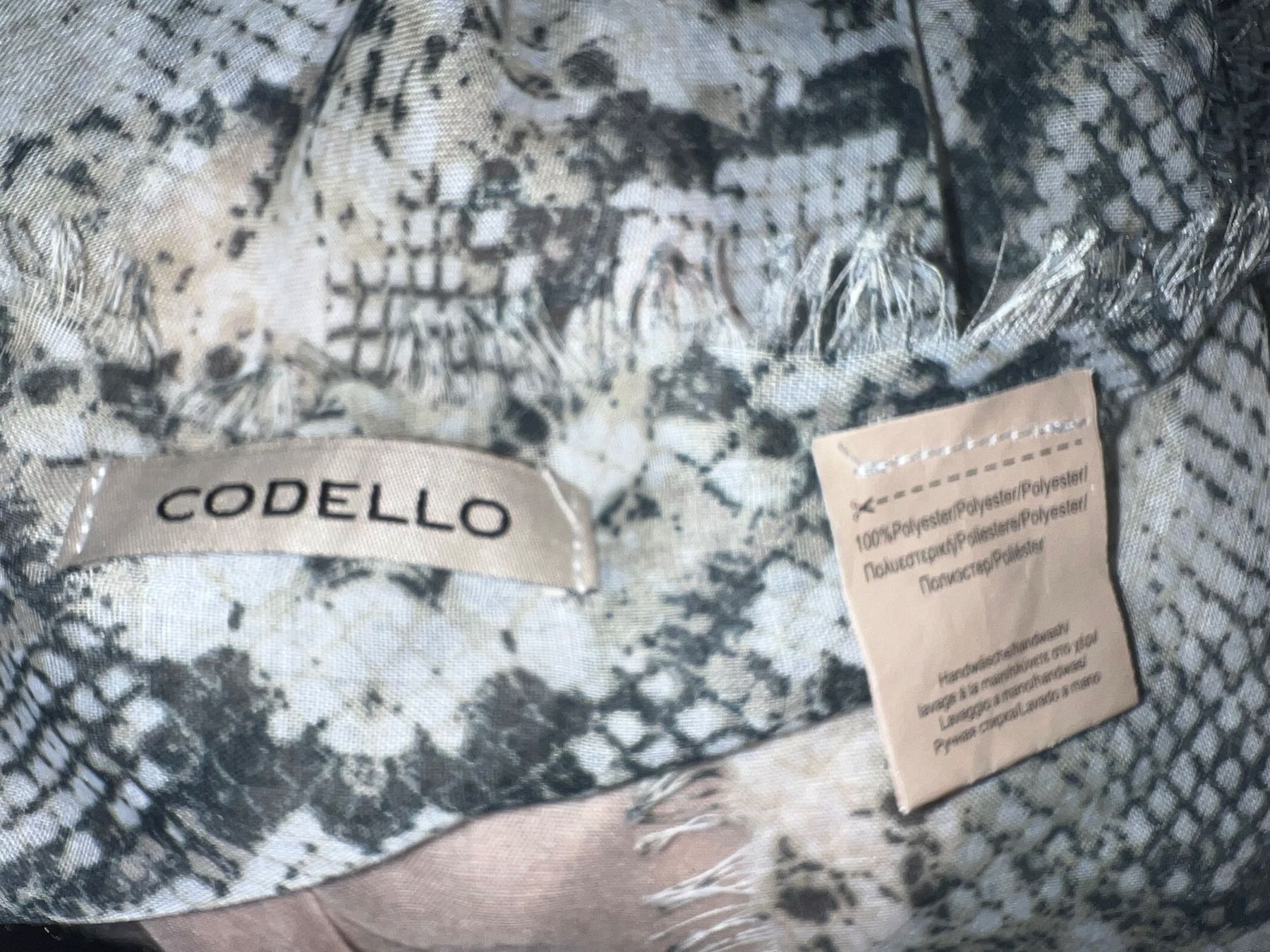 Foulard & Sciarpe: Toller Schal CODELLO in interessanter Farbkombination neu – Nuovo (secondo la descrizione) da Dornach venduto da samuti 2