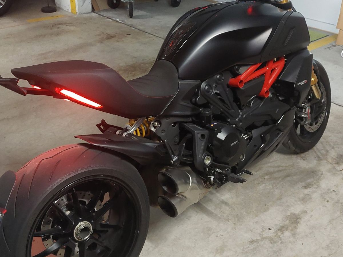 Ducati Strada: Ducati Diavel 1260S – Usato da Bülach venduto da esi-41 1