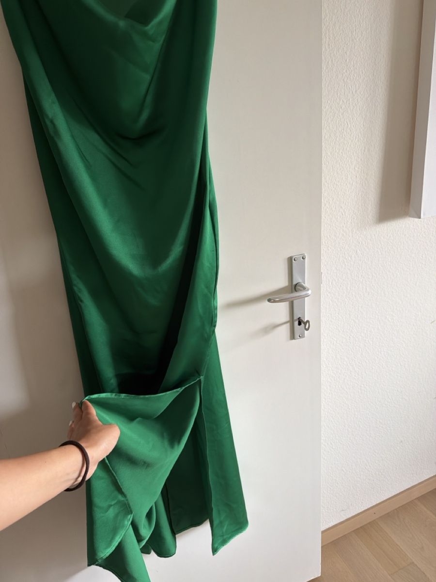 Vestiti: Abendkleid  – Usato da Uster venduto da Ninii003 2