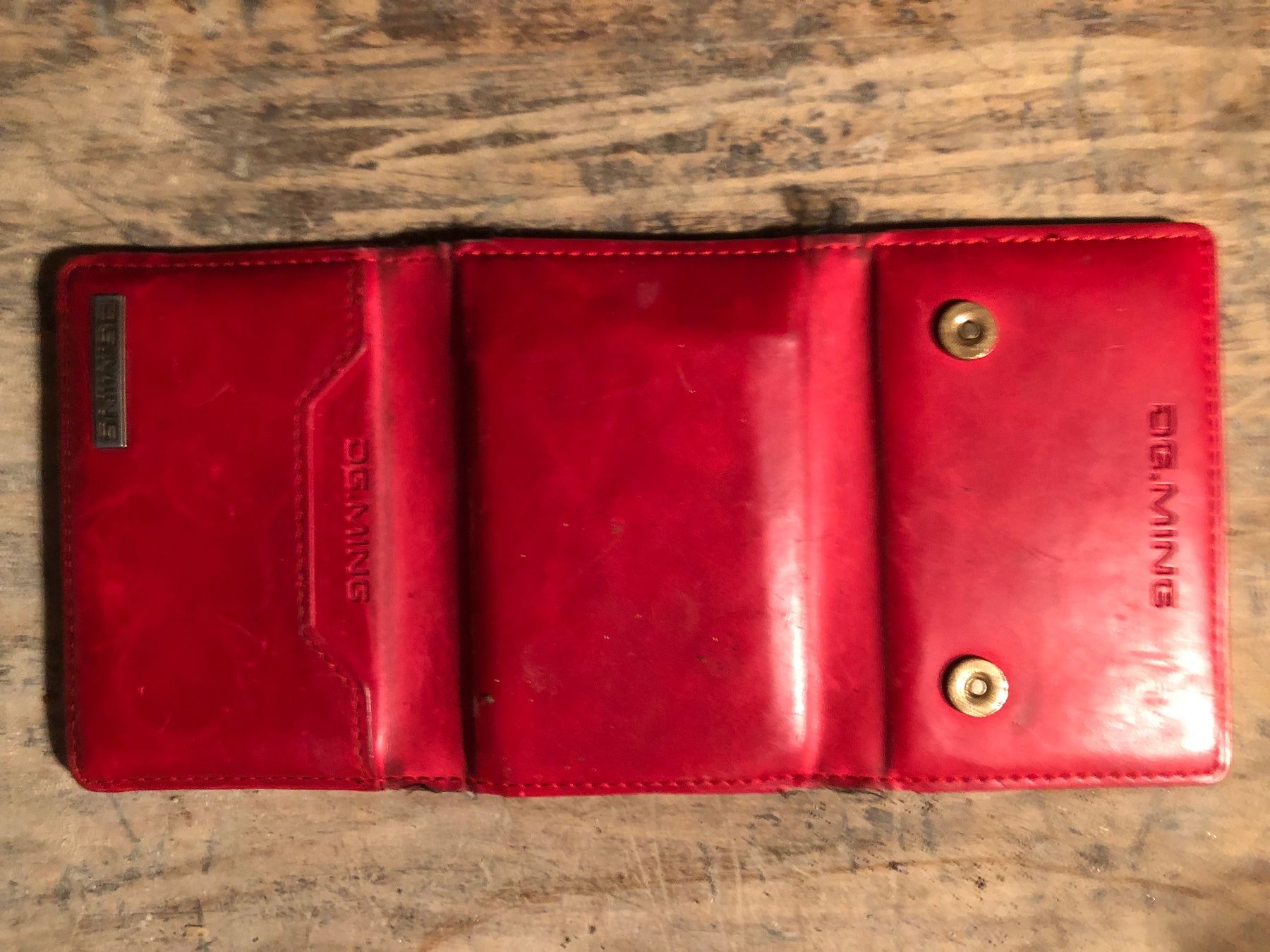 Portafogli: Portefeuille rouge D.G. Ming – Usato da Sierre venduto da side8625