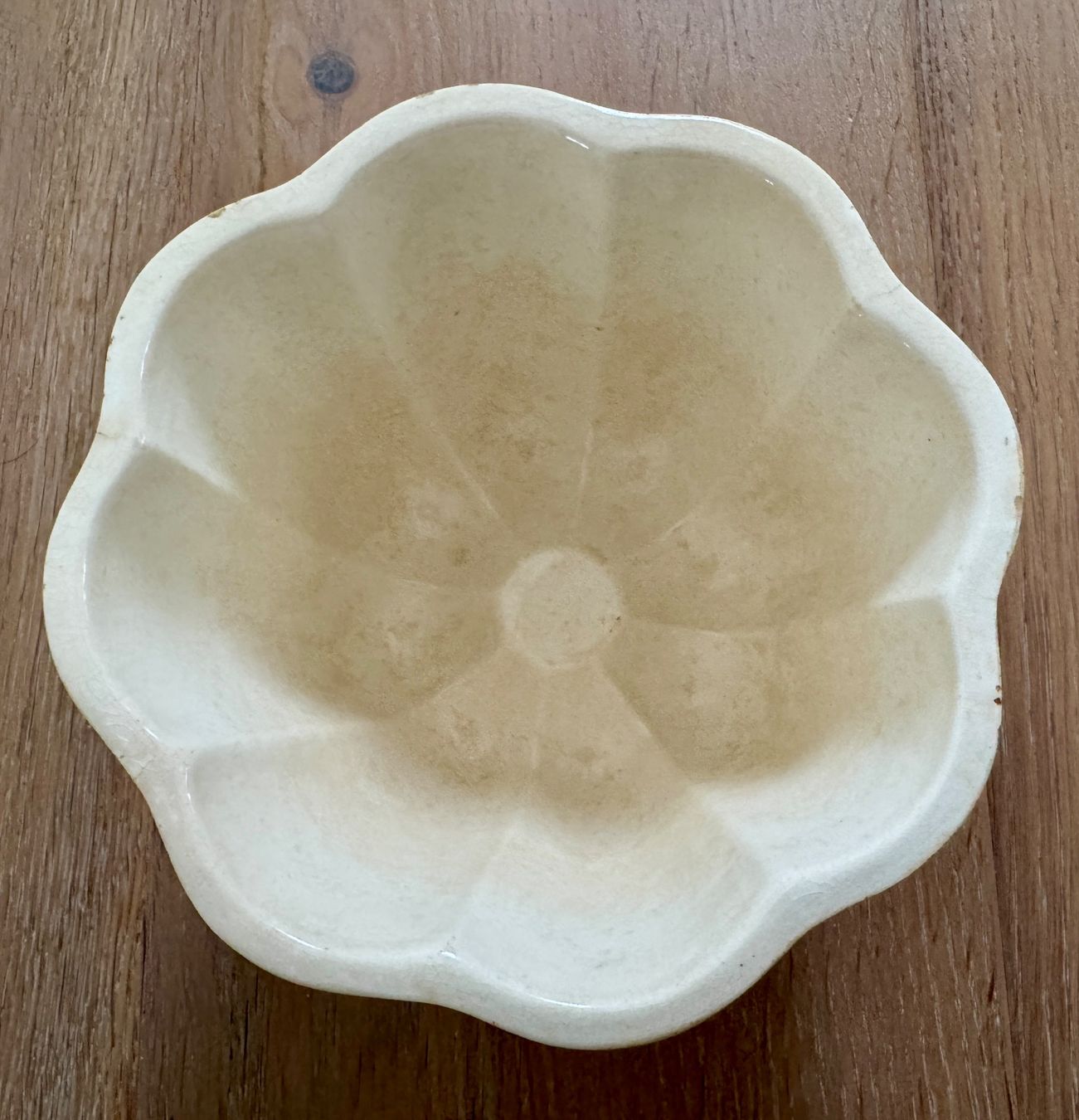 Rössler Ciotole: Grosse alte Puddingform gelb Pudding Form / Rössler – Usato da Rothrist venduto da Luckywinner 2