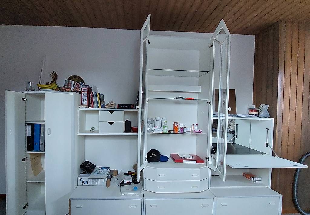 Armadi: Wohnzimmer-Möbel Set – Usato da Utzenstorf venduto da Waldi66 1