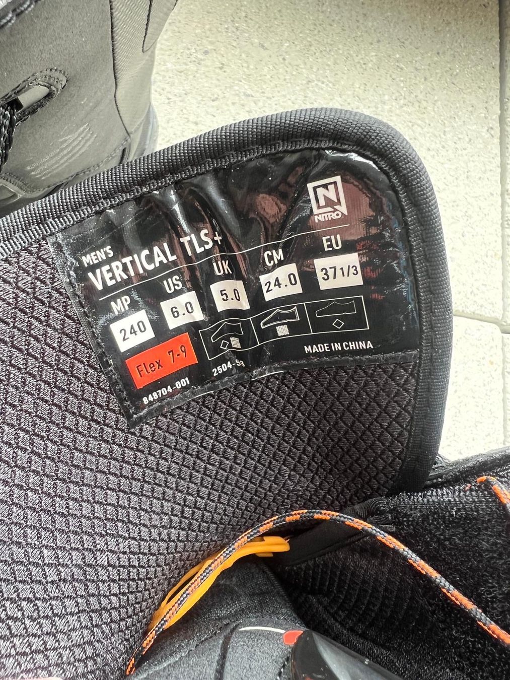 Snowboard Nitro Scarpe da uomo: Nitro Vertical TLS+ Snowboard Boots – Usato da Zürich venduto da kuengfab 2
