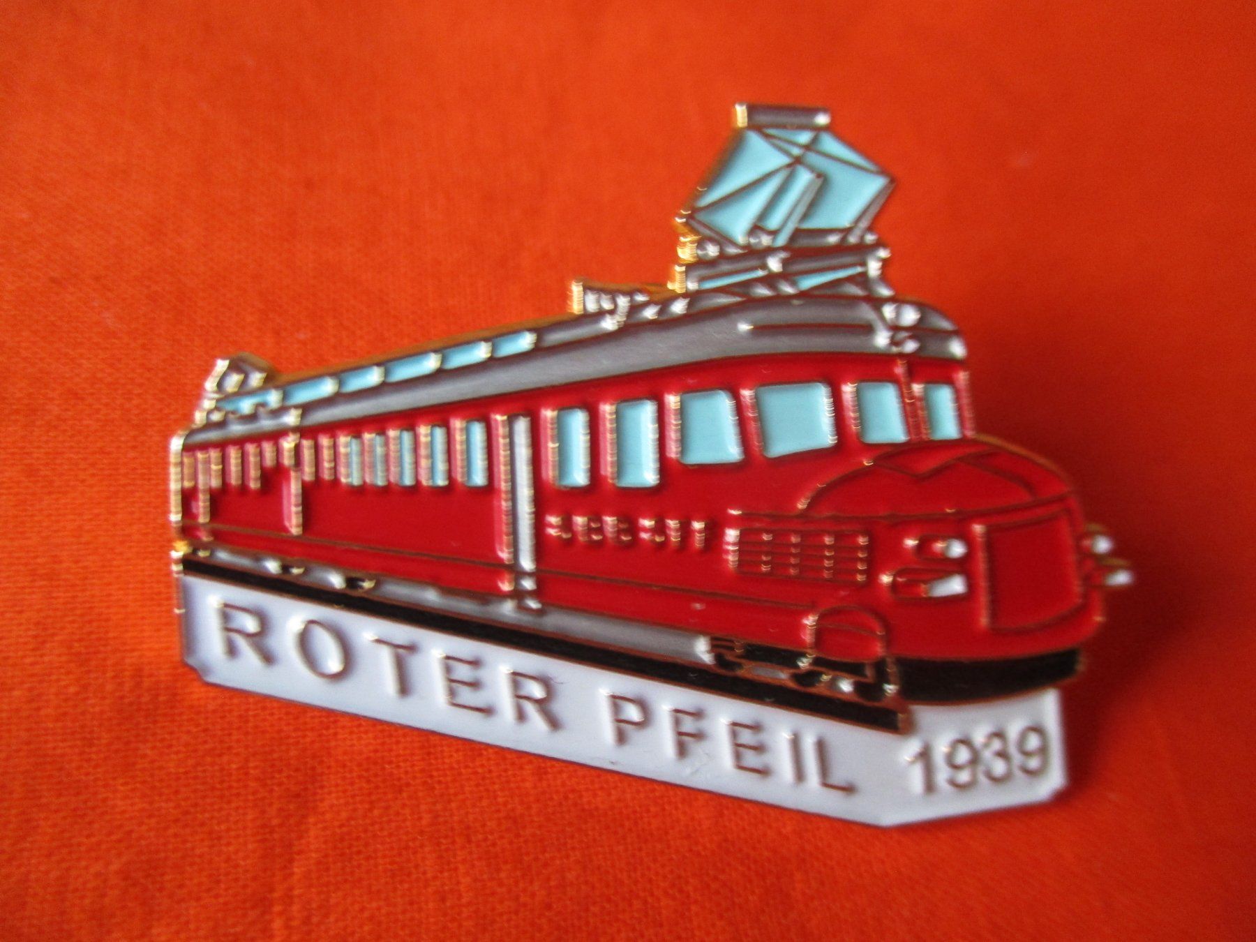 Placchette & Badge: Pin Eisenbahn Roter Pfeil 1939 SBB CFF FFS – Usato da Birsfelden venduto da alles-muss-raus
