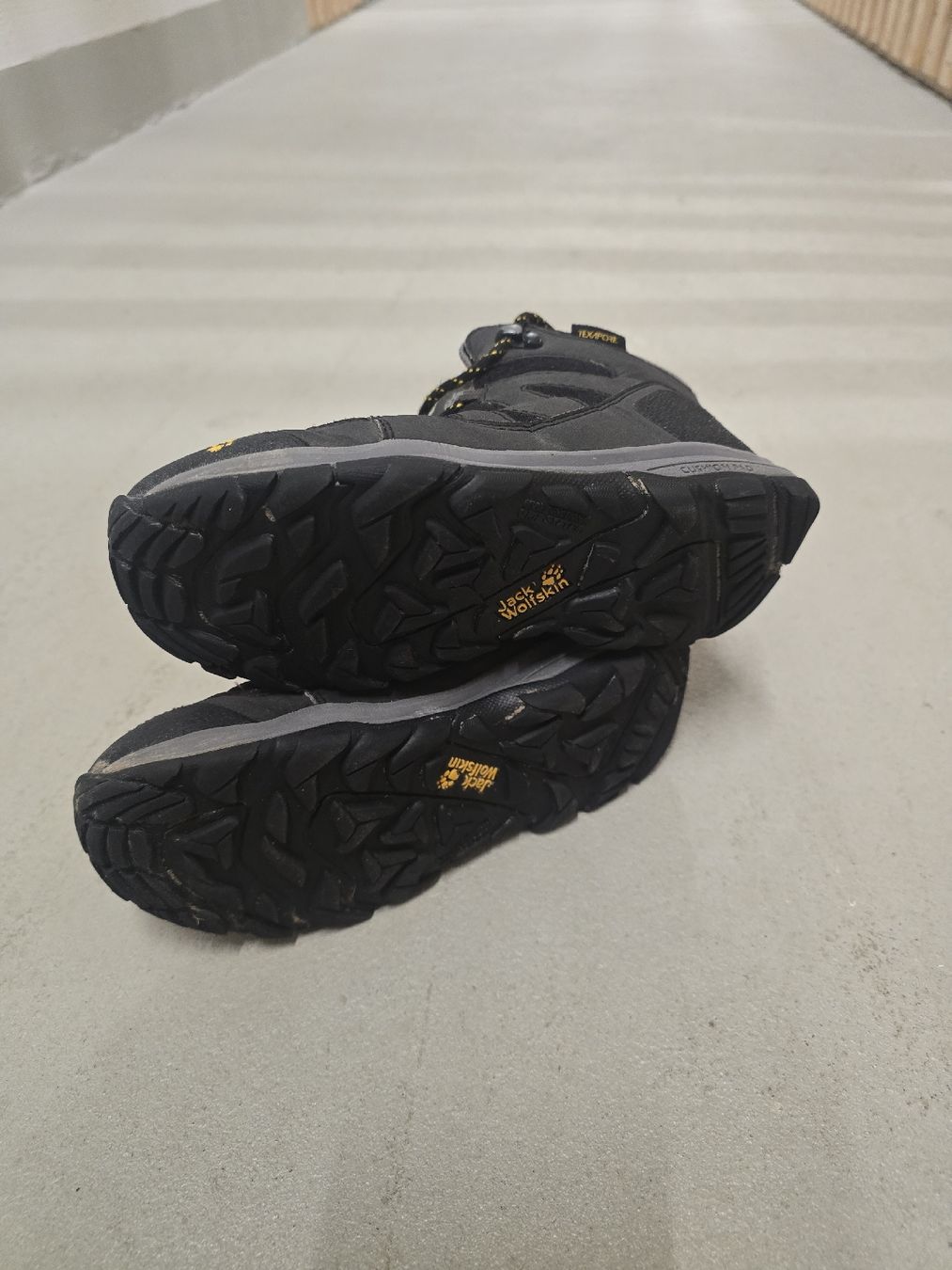 Jack Wolfskin Scarpe per ragazzi: Wanderschuhe Jack Wolfskin Grösse 31 – Usato da Zürich venduto da Jackiieee88 2