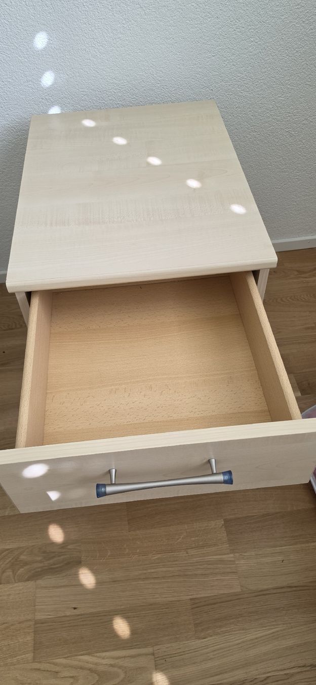 Banconi: Büromöbel Schubladen-Möbel – Usato da Biberist venduto da Alphacentaurii 1