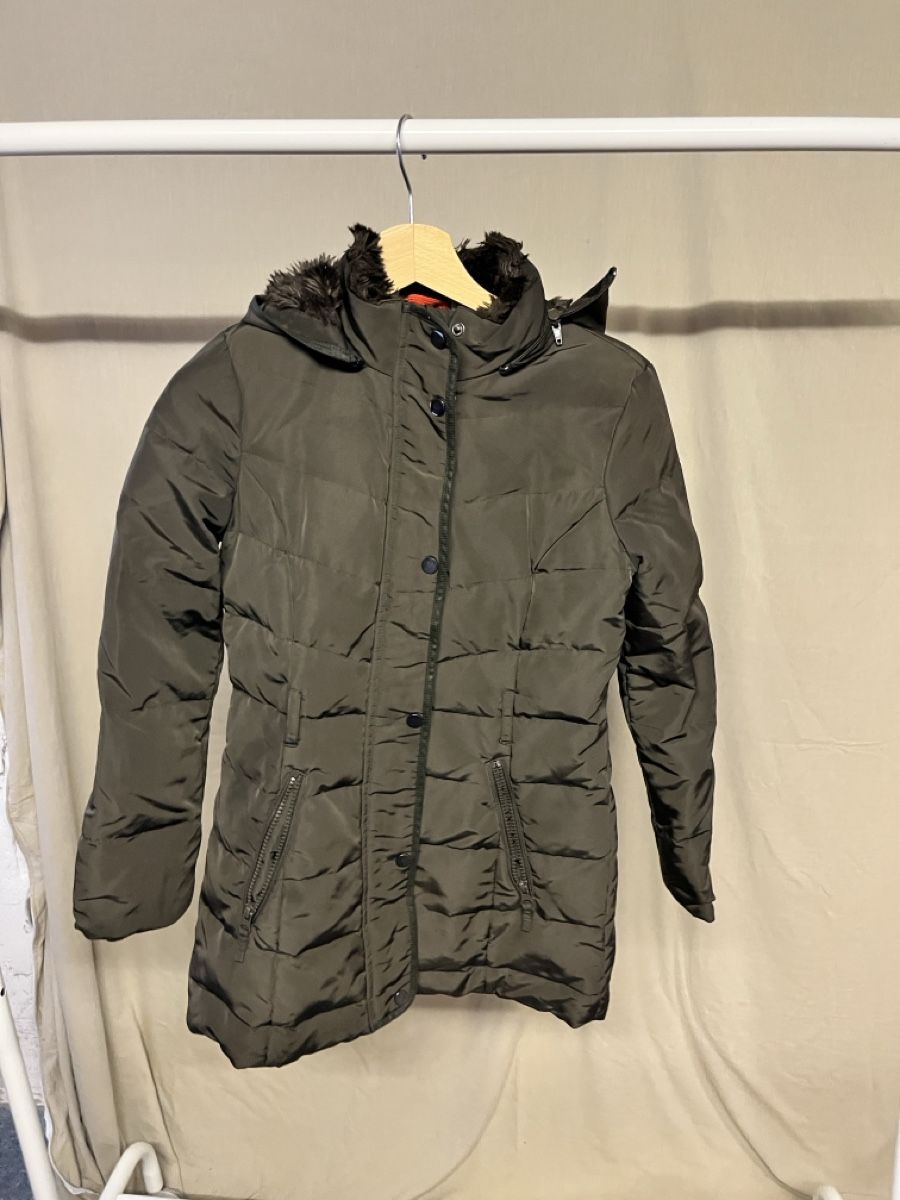 Jacken & Mäntel: Winterjacke : 146 – Gebraucht aus Zürich von Proton_Slit