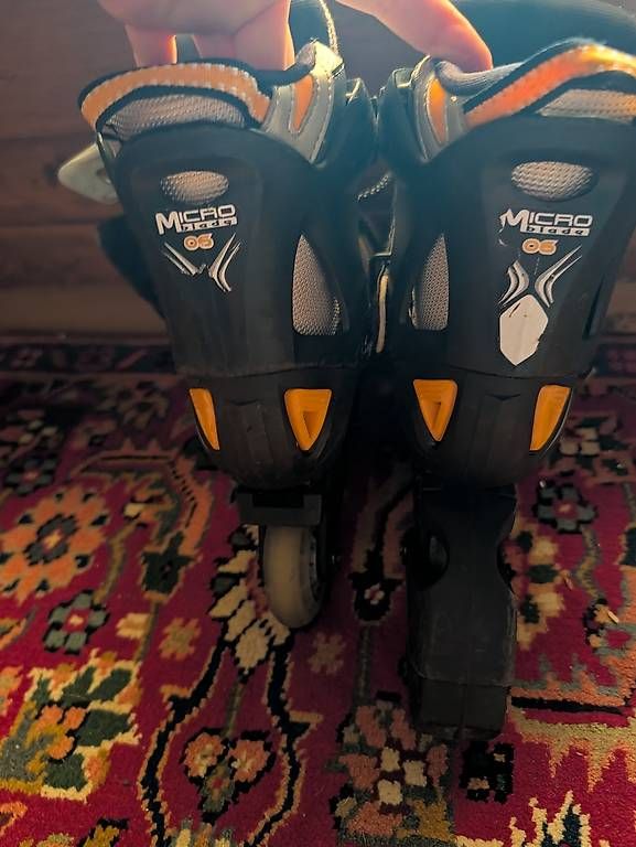 Pattini in linea & Pattini a rotelle: Microblade verstellbare Inlineskates 29-34 – Usato da Effretikon venduto da swissmaggiemoo72 3