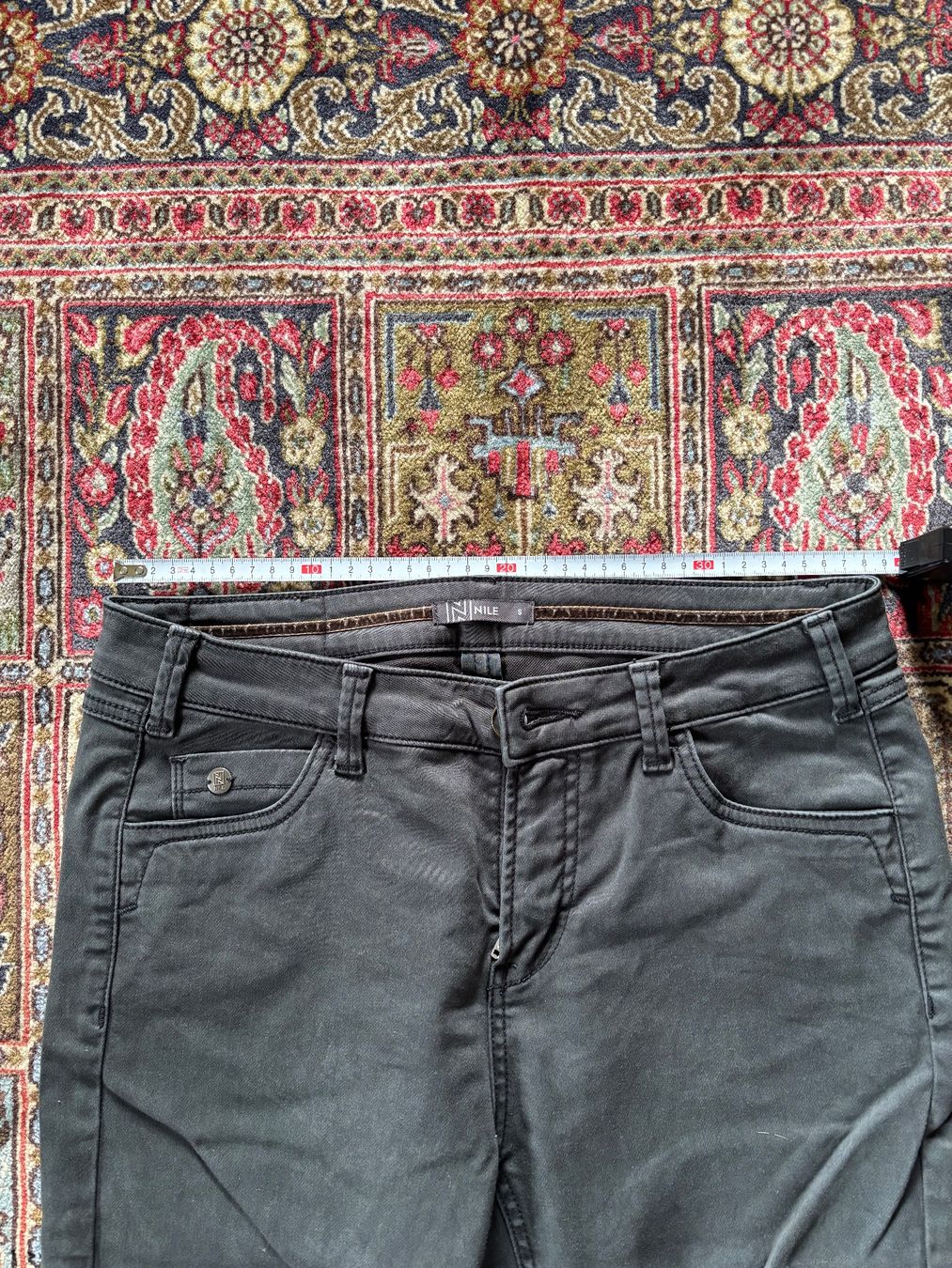 Nile Hosen: Pantalon Nile – Gebraucht aus Avry-devant-Pont von Griotte01 2