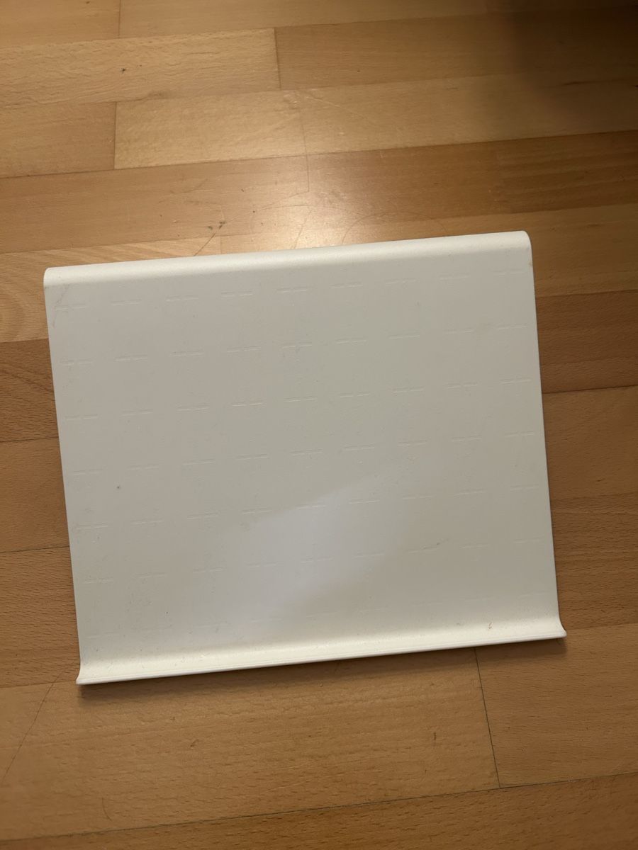 Tablet PC: IKEA  isberget tablet stand – Usato da Zürich venduto da arr_vq5w 2