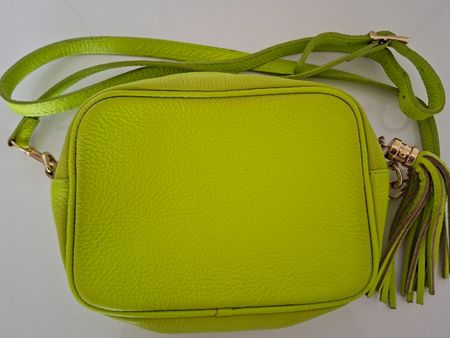 Sac bandoulière en cuir vert anis – Made in Italy