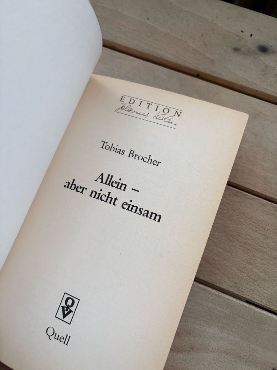 Libri: Allein - aber nicht einsam von Tobias Brocher – Nuovo (secondo la descrizione) da Zürich venduto da MeineBilderkiste 2