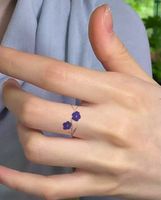 Temporäre Blumen Tattoos – Blau-Violette Blüten