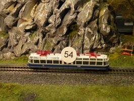 Modelleisenbahn Triebwagen blau weiss gebrauchT 54