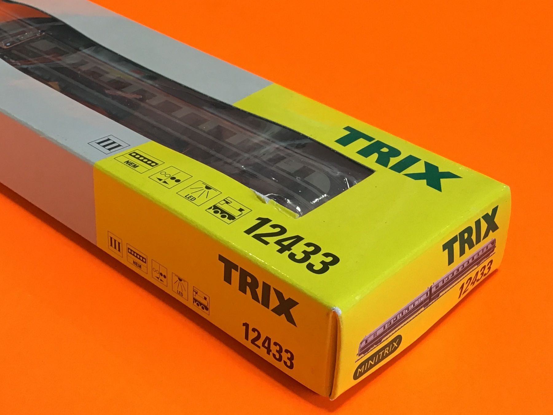 Trix Modelleisenbahnen: Trix Minitrix Triebzug SVT 04.5 DB Neu – Neu und originalverpackt aus Männedorf von Modelle-aller-Art 3