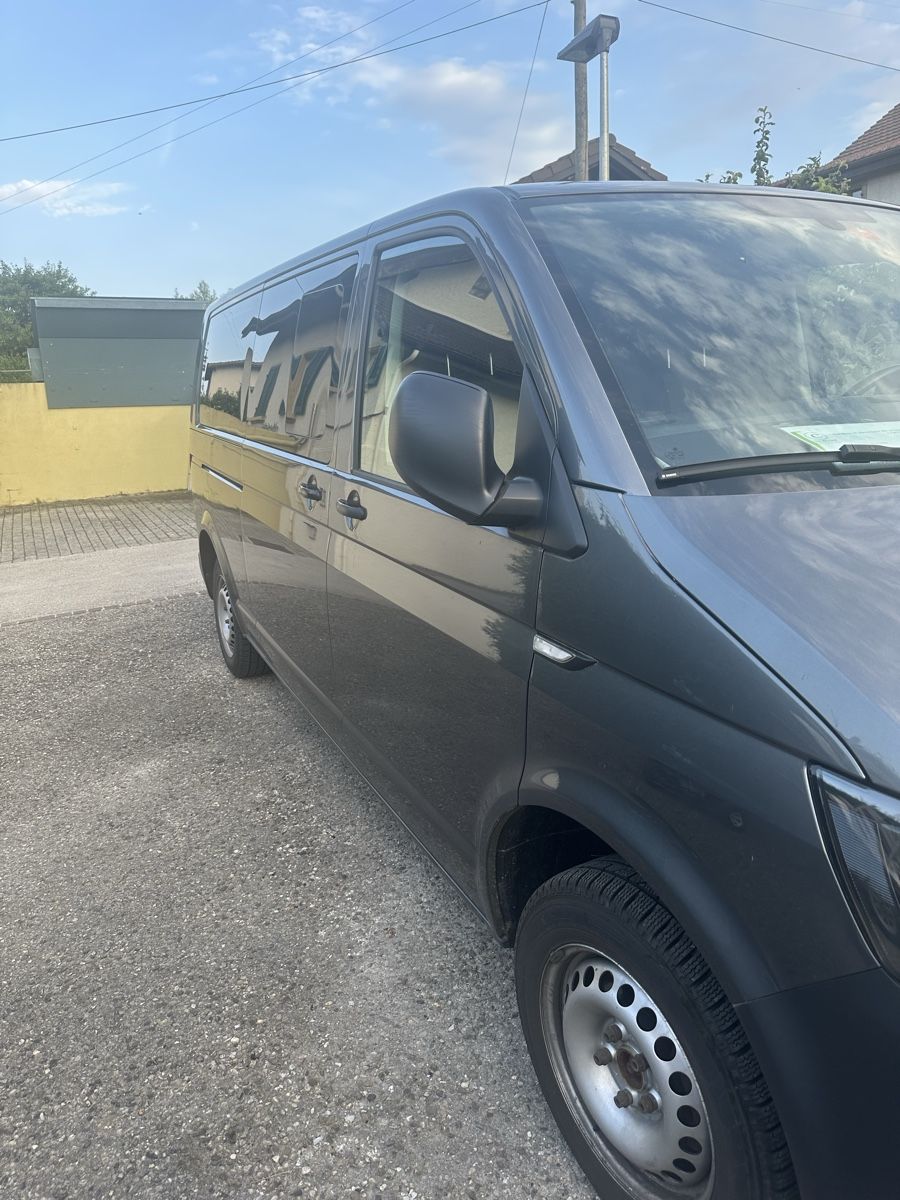 VW Nutzfahrzeuge: VW t6 kombi – Gebraucht aus Cortaillod von stb_lz6s 1