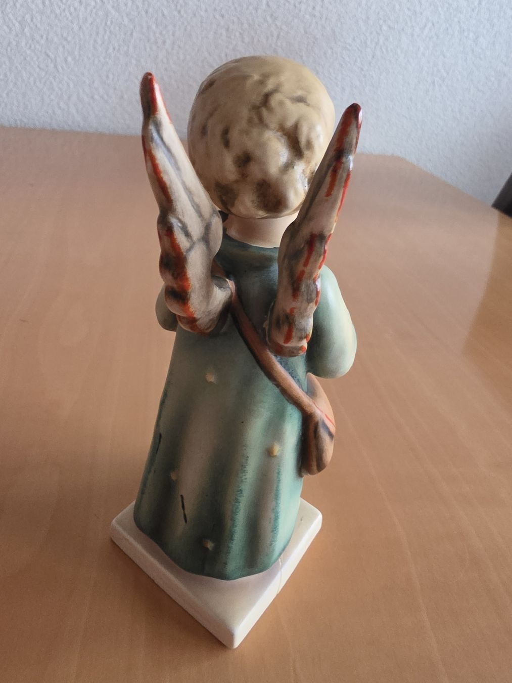 Hummel Statuette: Hummel Keramikfigur grosser Engel mit Violine  – Usato da Uetendorf venduto da .Eidgenosse. 1