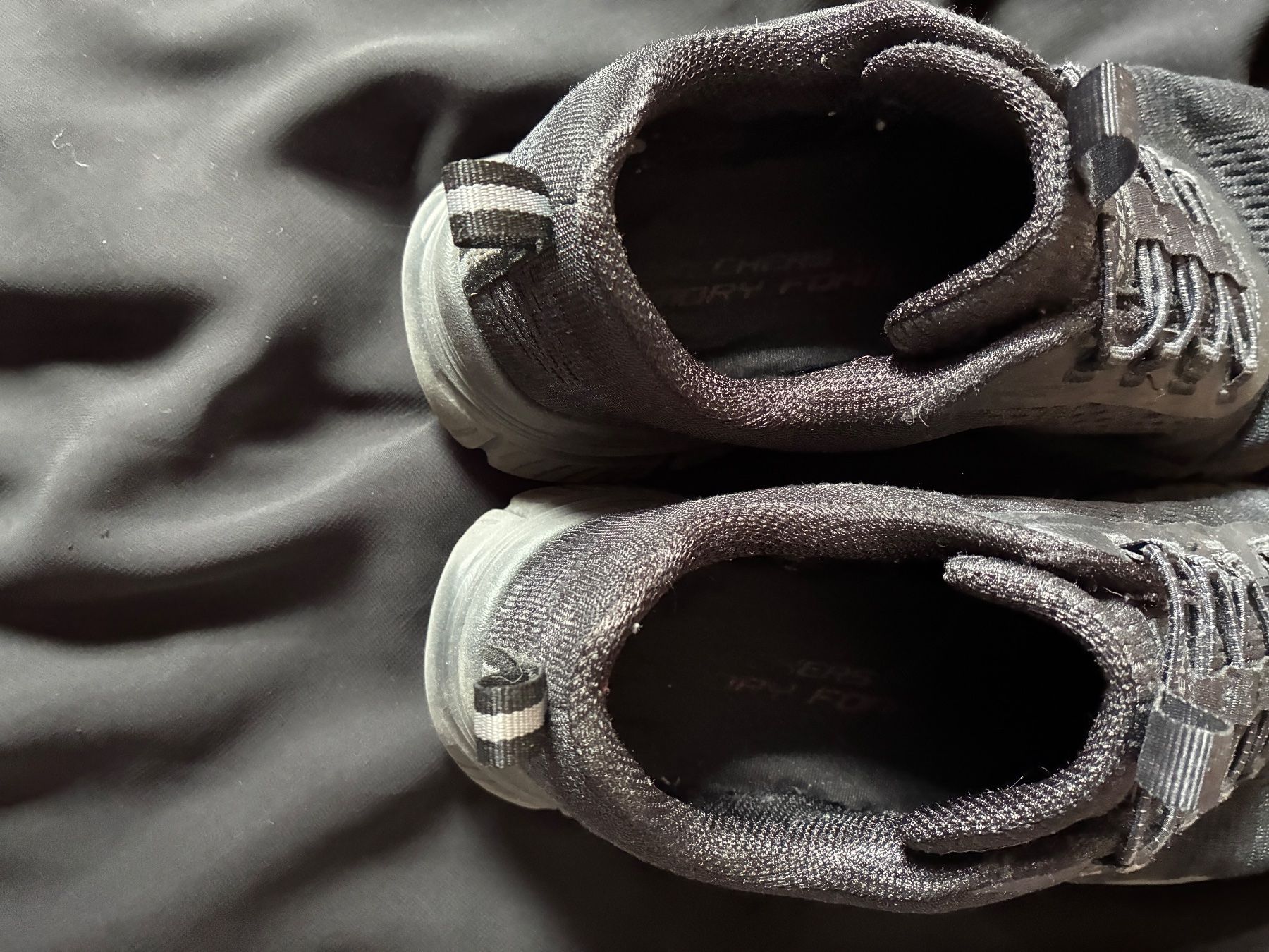 Skechers Chaussures hommes: Skechers noires flexibles T41 – D'occasion à Corcelles-près-Payerne par CyndelleMaiwen 3