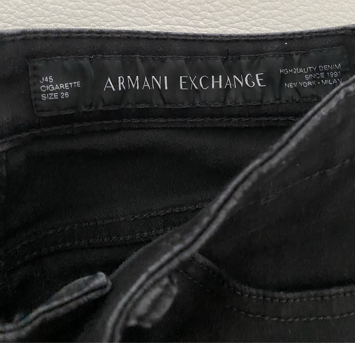 Armani Pantaloni: Armani jeans Hose 🌸 – Usato da Opfikon venduto da Luis144 2