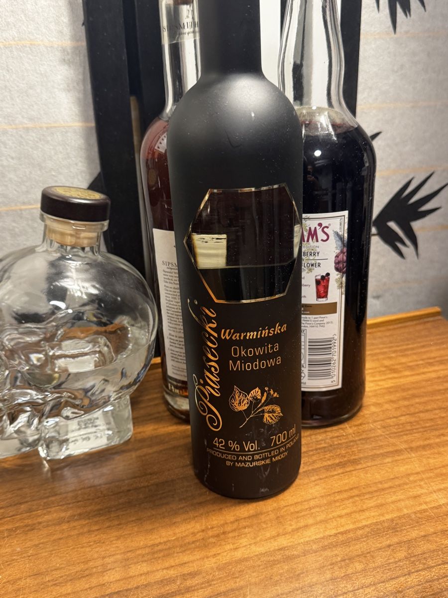 Bevande alcoliche: Flaschen Sammlung Pimm's Crystal Head Sipsmith 700ml – Usato da Schlieren venduto da Eldi84 8