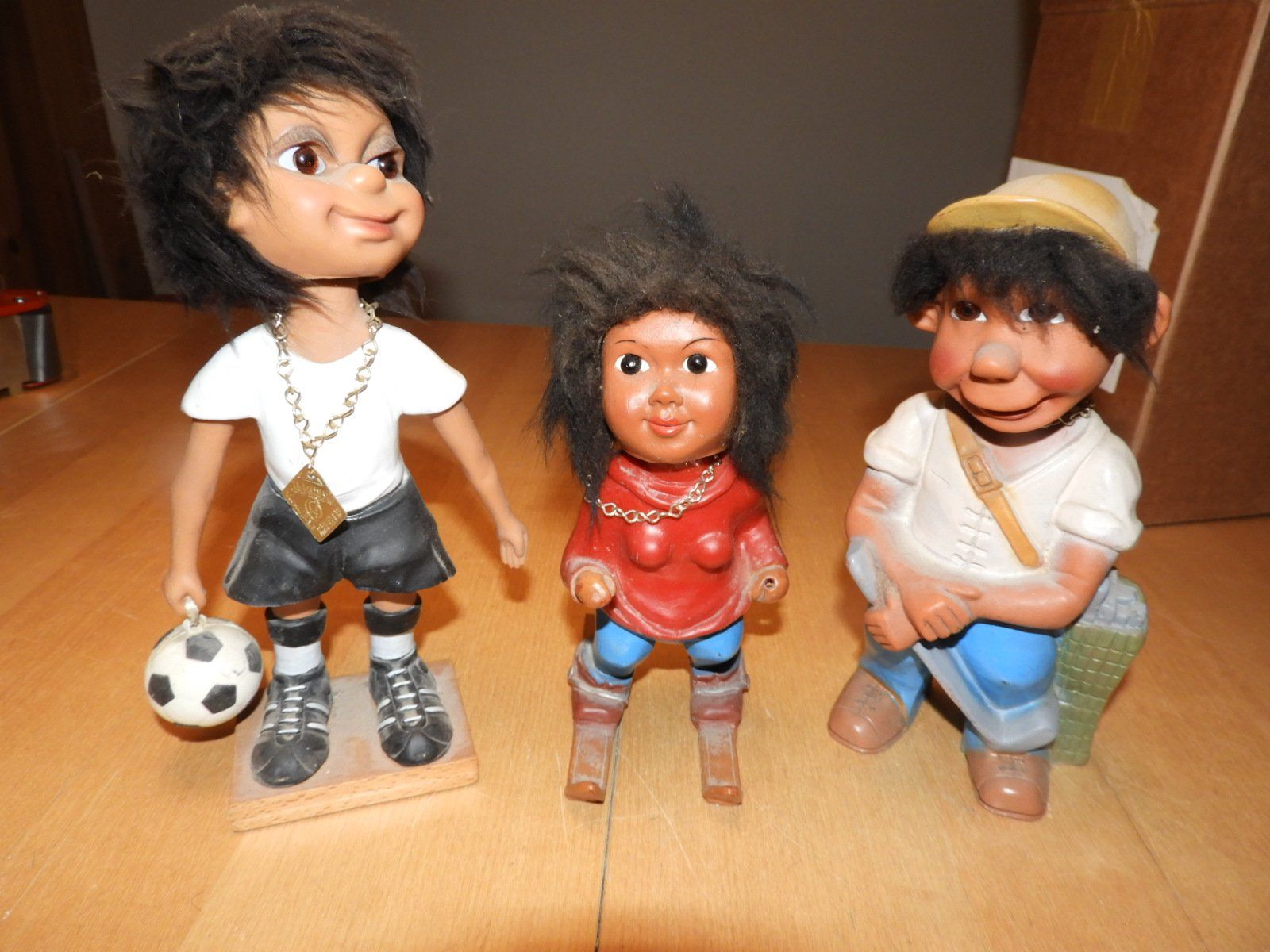 Statuette: HEICO TROLL ODER "R" mit eckige Plattli als Marke 3. PAKET – Usato da Ettingen venduto da troll-mutter 9