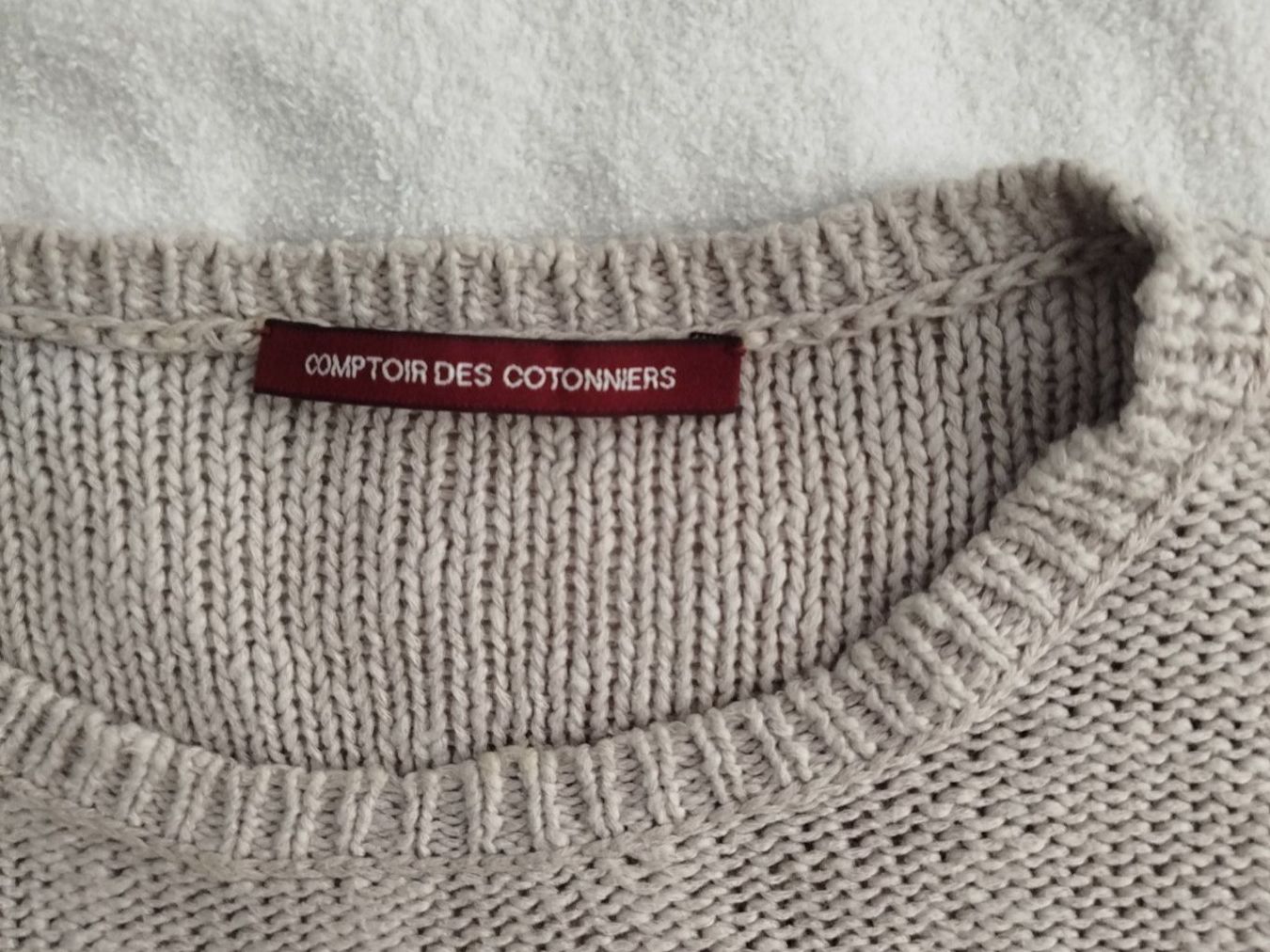 Comptoir des Cotonniers Tops: Top und Pullover, Consequent und Comptoir des Cottonniers – Gebraucht aus Ostermundigen von Noia1 7