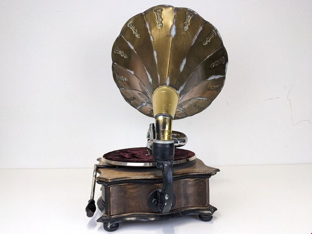 His Master's Voice Grammophon Mit Messing-Trompete – Funktionierende Kurbel, Aus Massivem Holz, Inkl. Schallplatte, 70 Cm Hoch