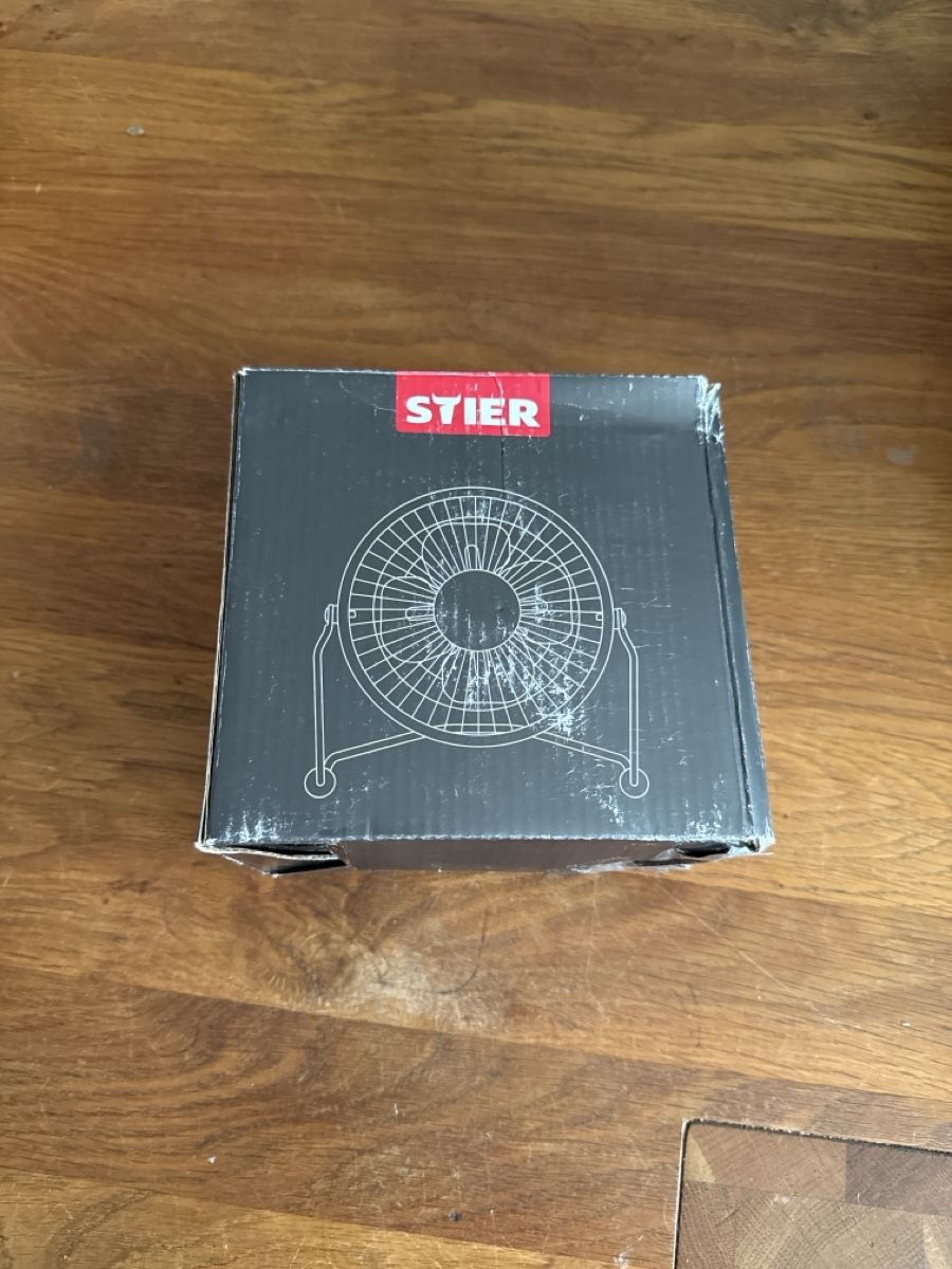 Ventilatori: STIER USB Ventilator rot neu mit Anleitung – Nuovo e nell'imballaggio originale da Therwil venduto da Schneefra1