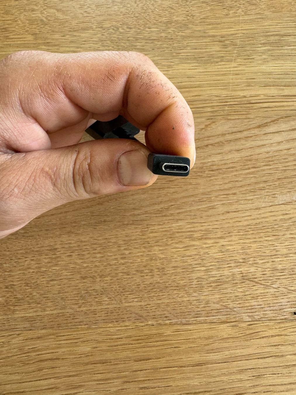 Hewlett Packard Adattatori: HP USB-C - HDMI Adapter schwarz – Usato da Weinfelden venduto da rizzla360 2
